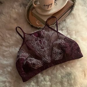 Victoria’s Secret sexy high neck lace bralette burgundy sz M. Body by Victoria